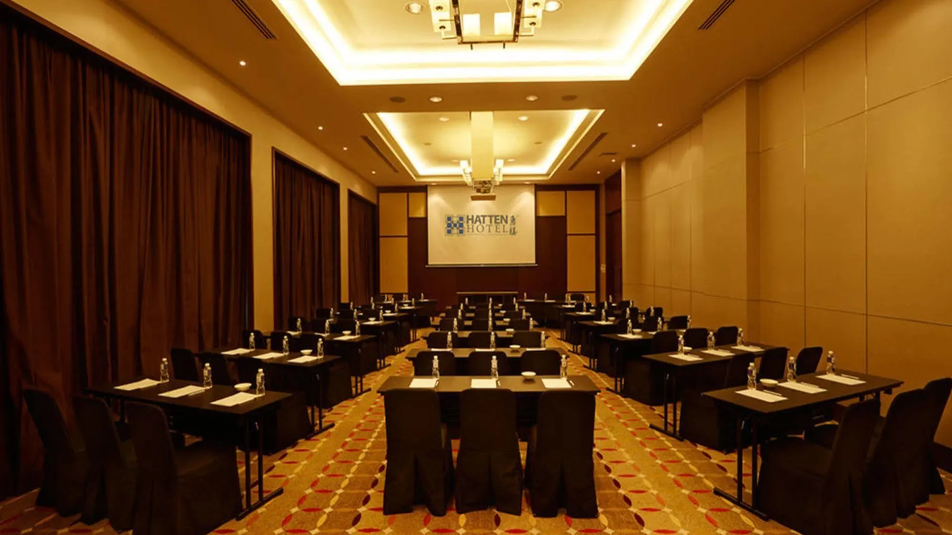 Hatten Hotel Melaka 5*, Malacca